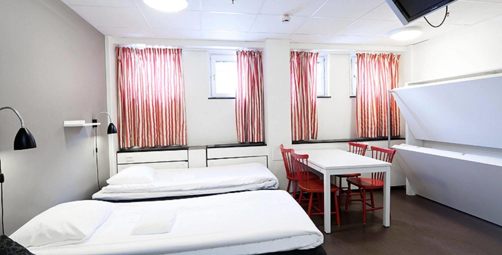 Stf Gaerdet Hotel & Hostel Stockholm Ngoại thất bức ảnh